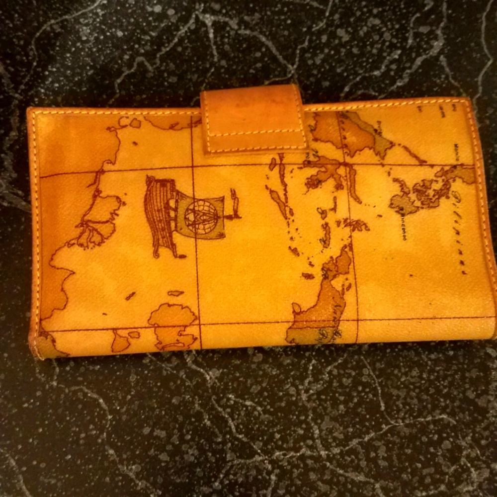 Wallet by Alverio Martini